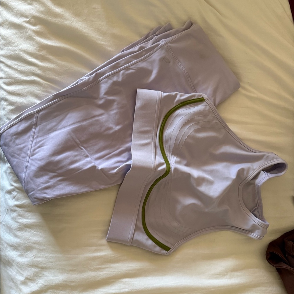 Fabletics Lavender Leggings and Top Set Sz M